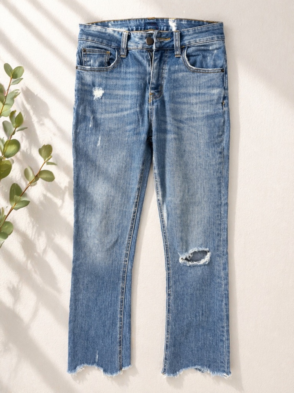 BDG Urban Outfitters Cropped Flare Jeans 24 High Rise Raw Hem Blue Denim